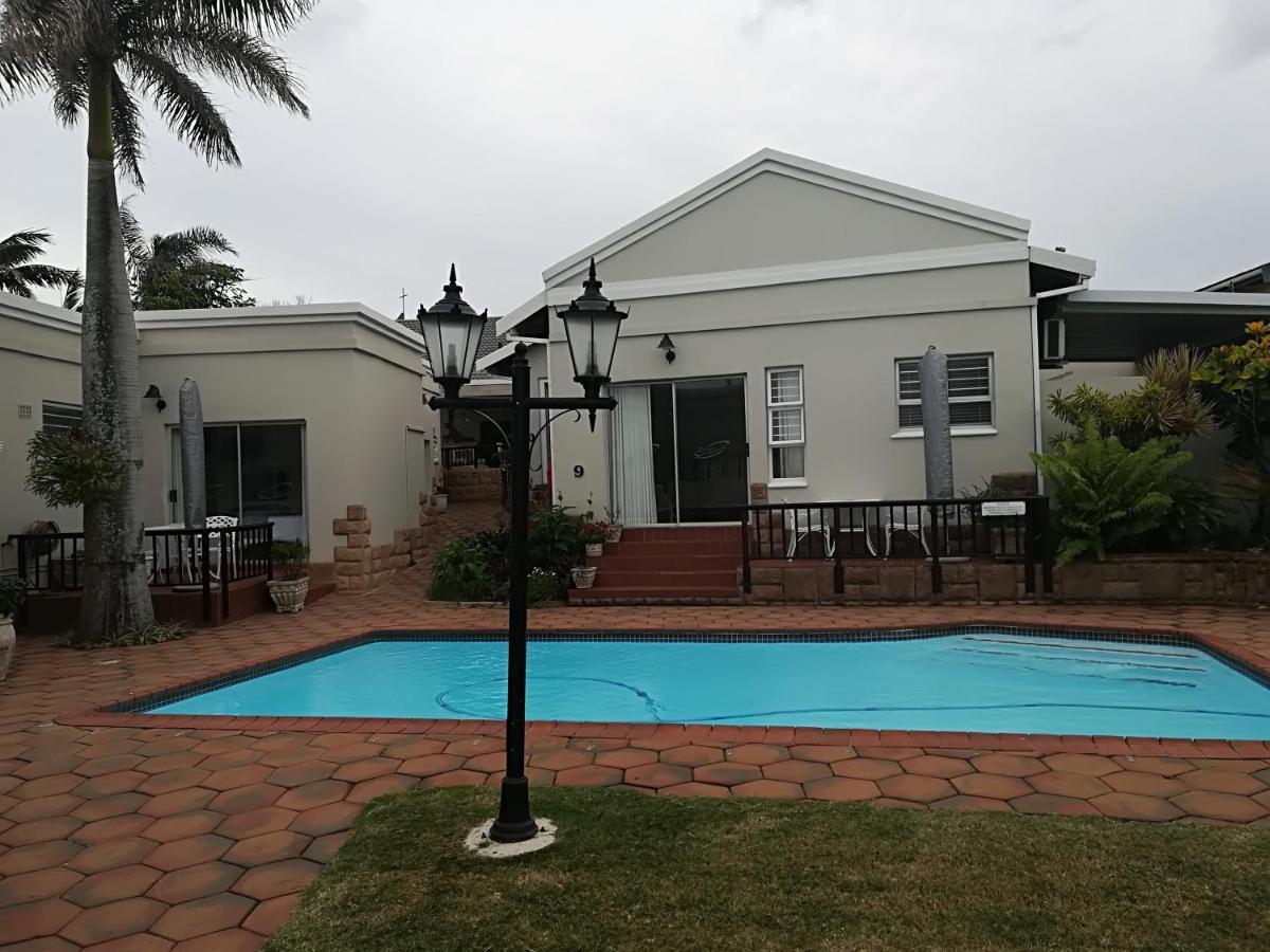 Ocean Hideaway Bed And Breakfast Amanzimtoti Eksteriør billede